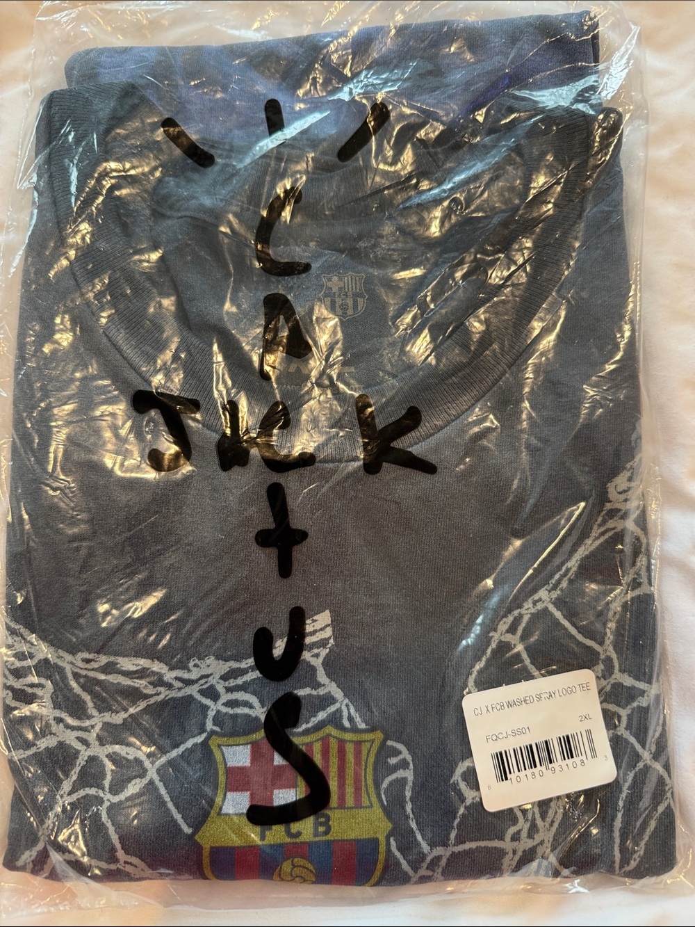 FC Barcelona Gray Graphic Logo Tee - Picture 3 of 3